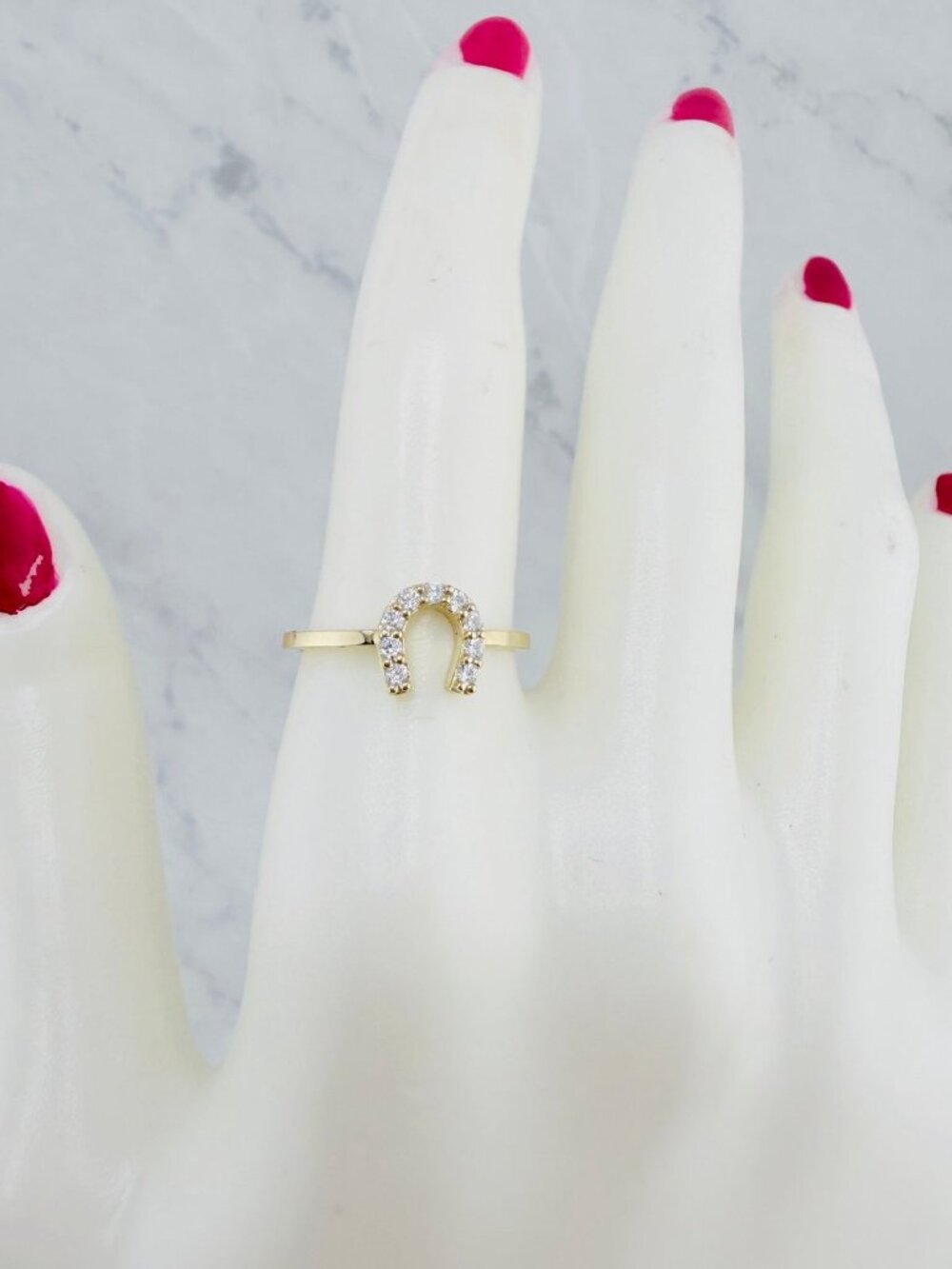 10K Gold Horseshoe Ring – Symbol of Luck Size 7 - Anillo herradura